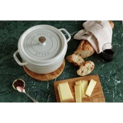 Staub Cocotte 28 Cm, Rund, Weisser Trüffel, Gusseisen -Zwilling Store 000019724