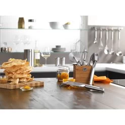 Zwilling Knoblauchpresse, 20 Cm, 18/10 Edelstahl 7 Zwilling Knoblauchpresse, 20 Cm, 18/10 Edelstahl -Zwilling Store 000021768 2