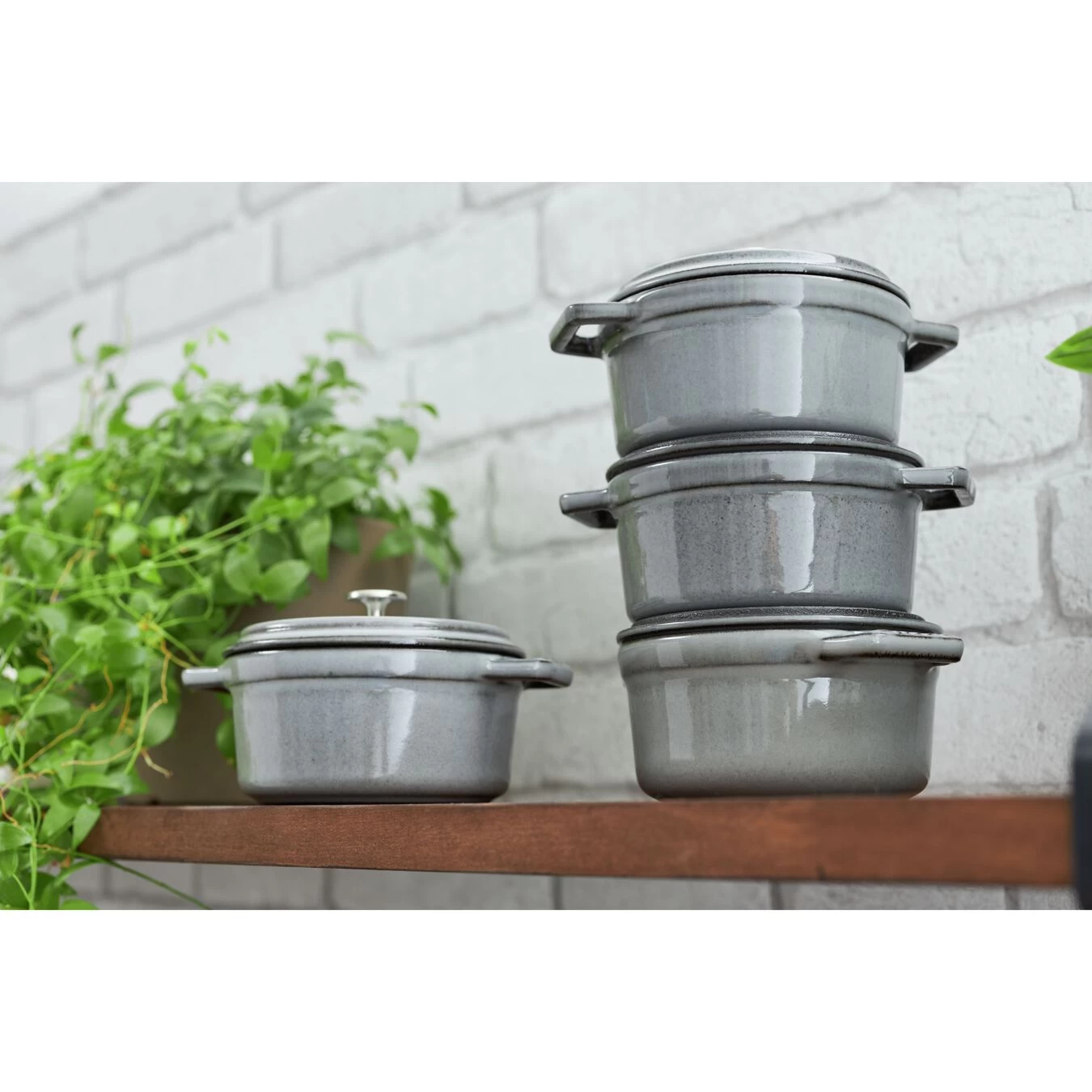 Staub Cocotte 16 Cm, Rund, Graphit-Grau, Gusseisen 4 Staub Cocotte 16 Cm, Rund, Graphit-Grau, Gusseisen – Bild 4