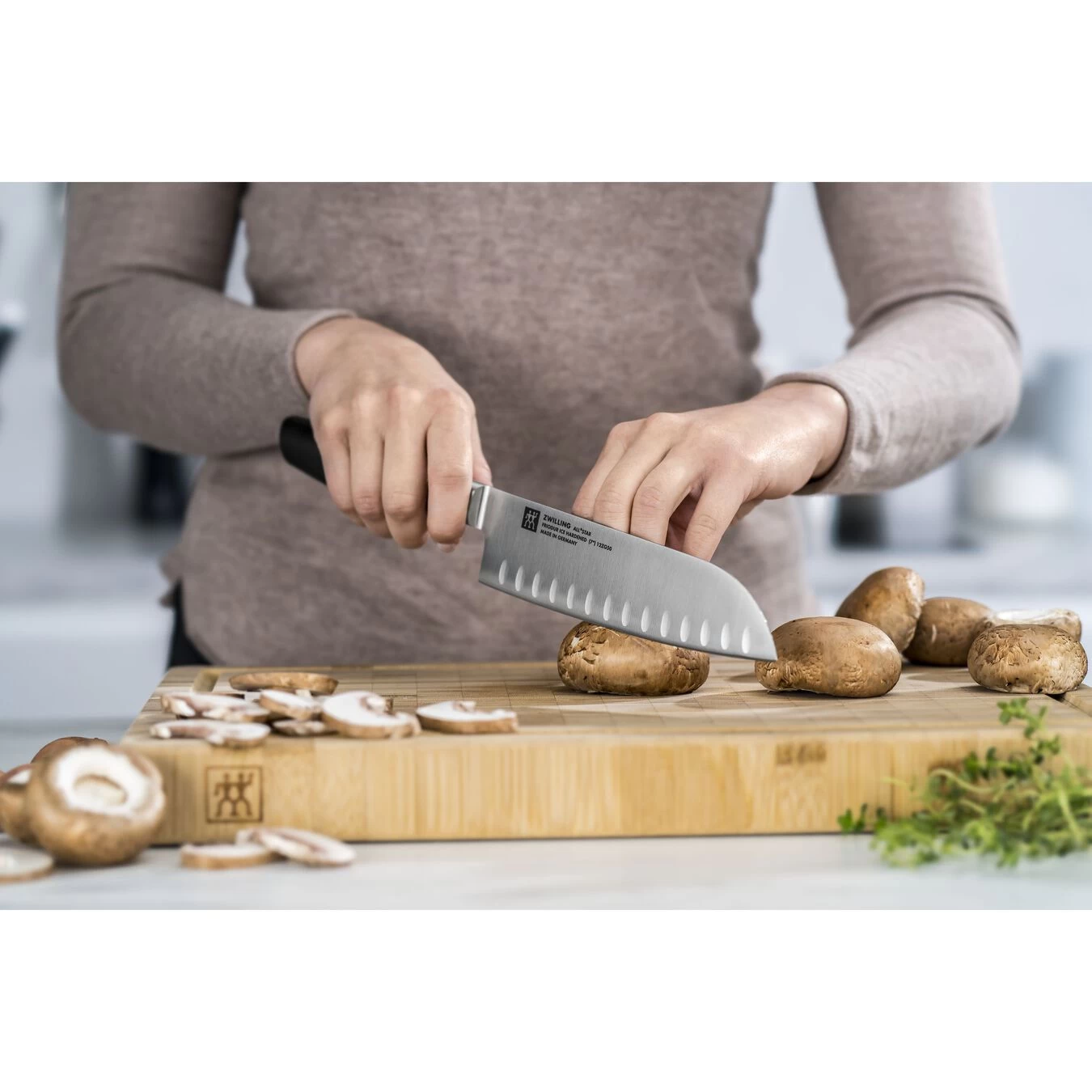 Zwilling Santokumesser 18 Cm, Silber 3 Zwilling Santokumesser 18 Cm, Silber – Bild 3
