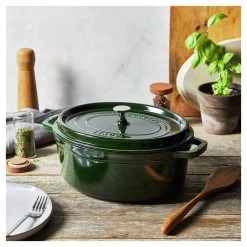 Staub Cocotte 31 Cm, Oval, Basilikum-Grün, Gusseisen -Zwilling Store 750058438